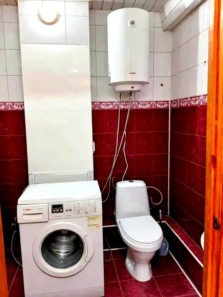 1877052123960185