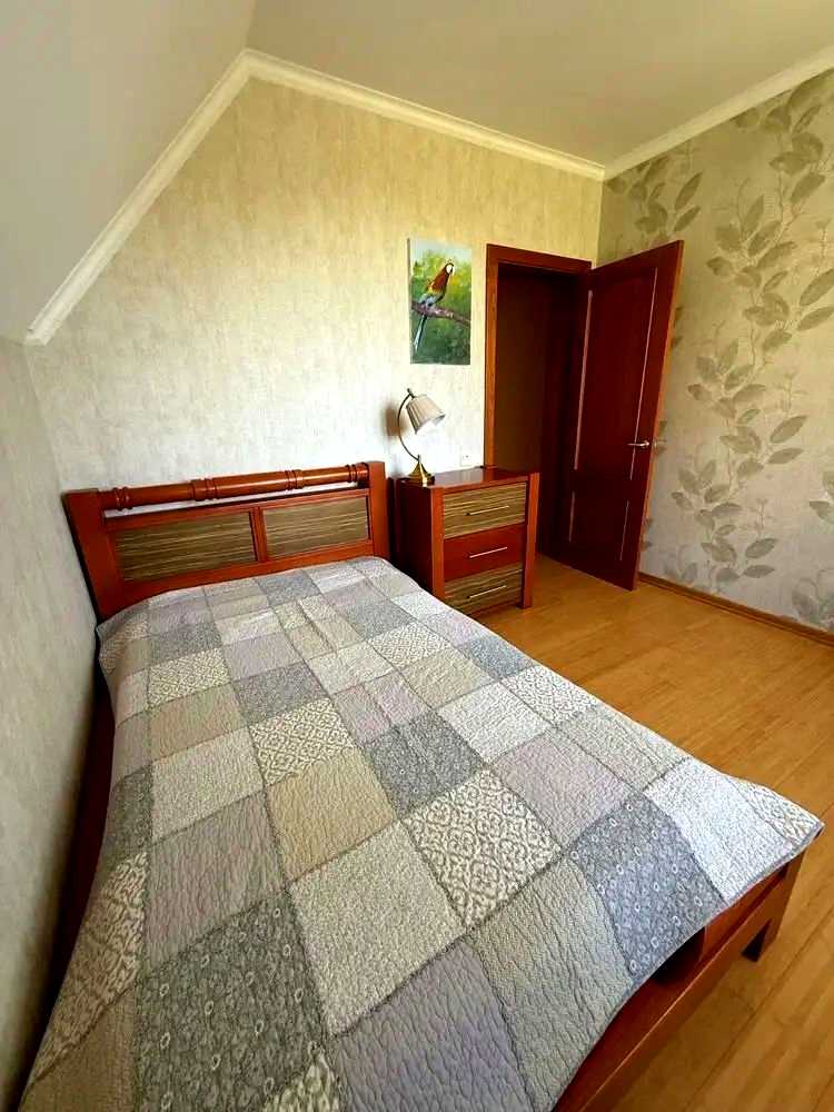 1877052739550818