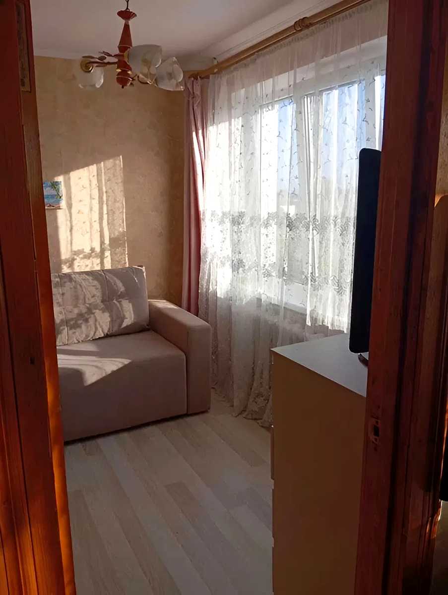 1877053985582535
