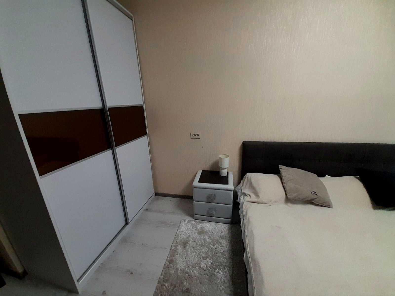 1877054750741654