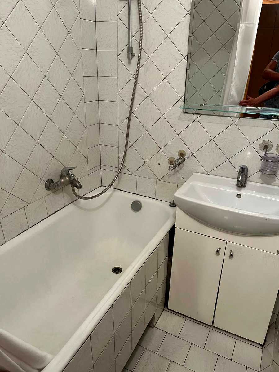 1877057542860397