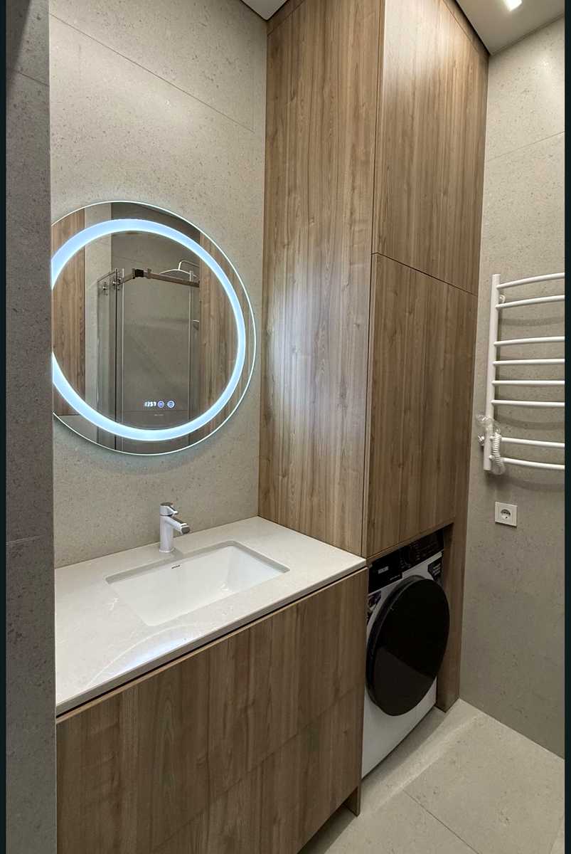 1877078367320369