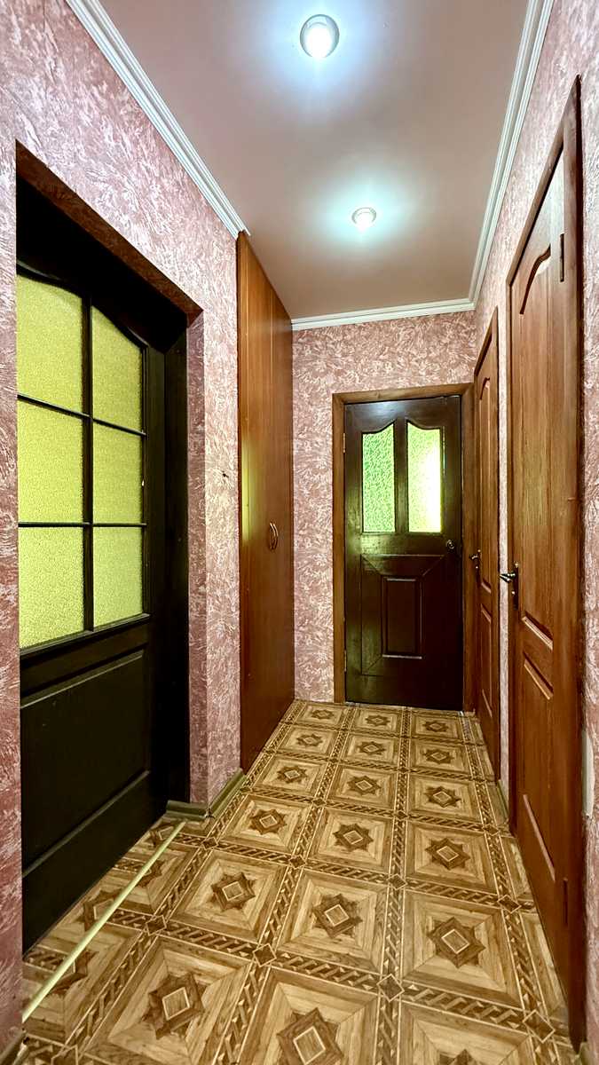 1877096487102049