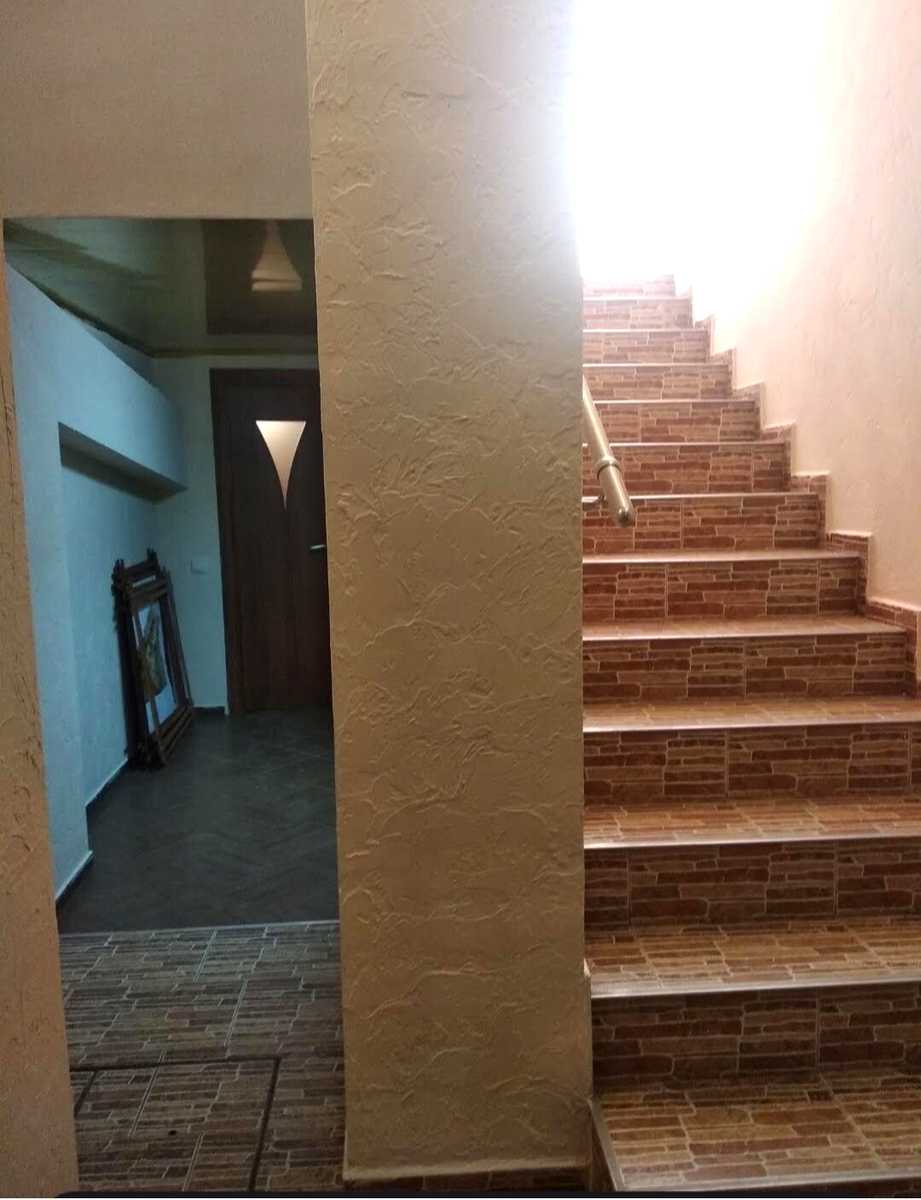 1877099469925256