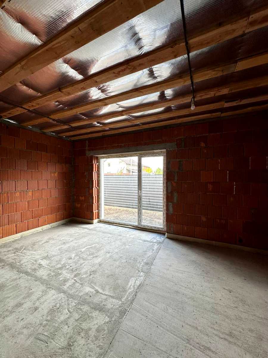 1877099908282880