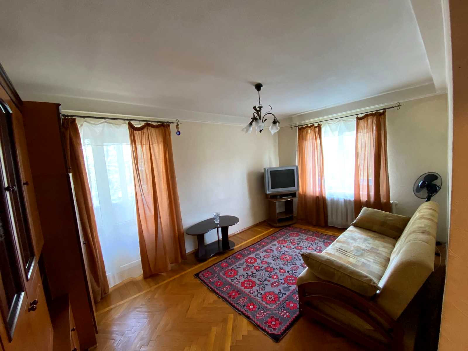 1877102163531054