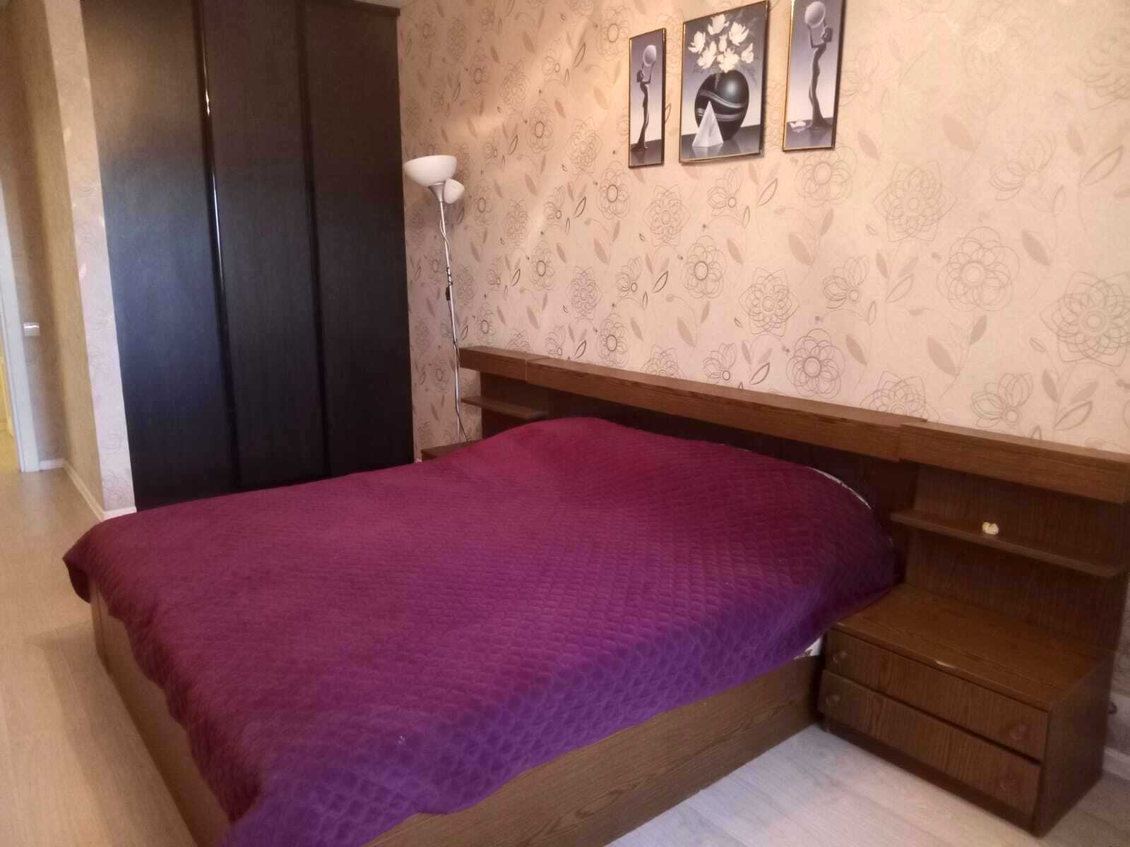 1877102185443032