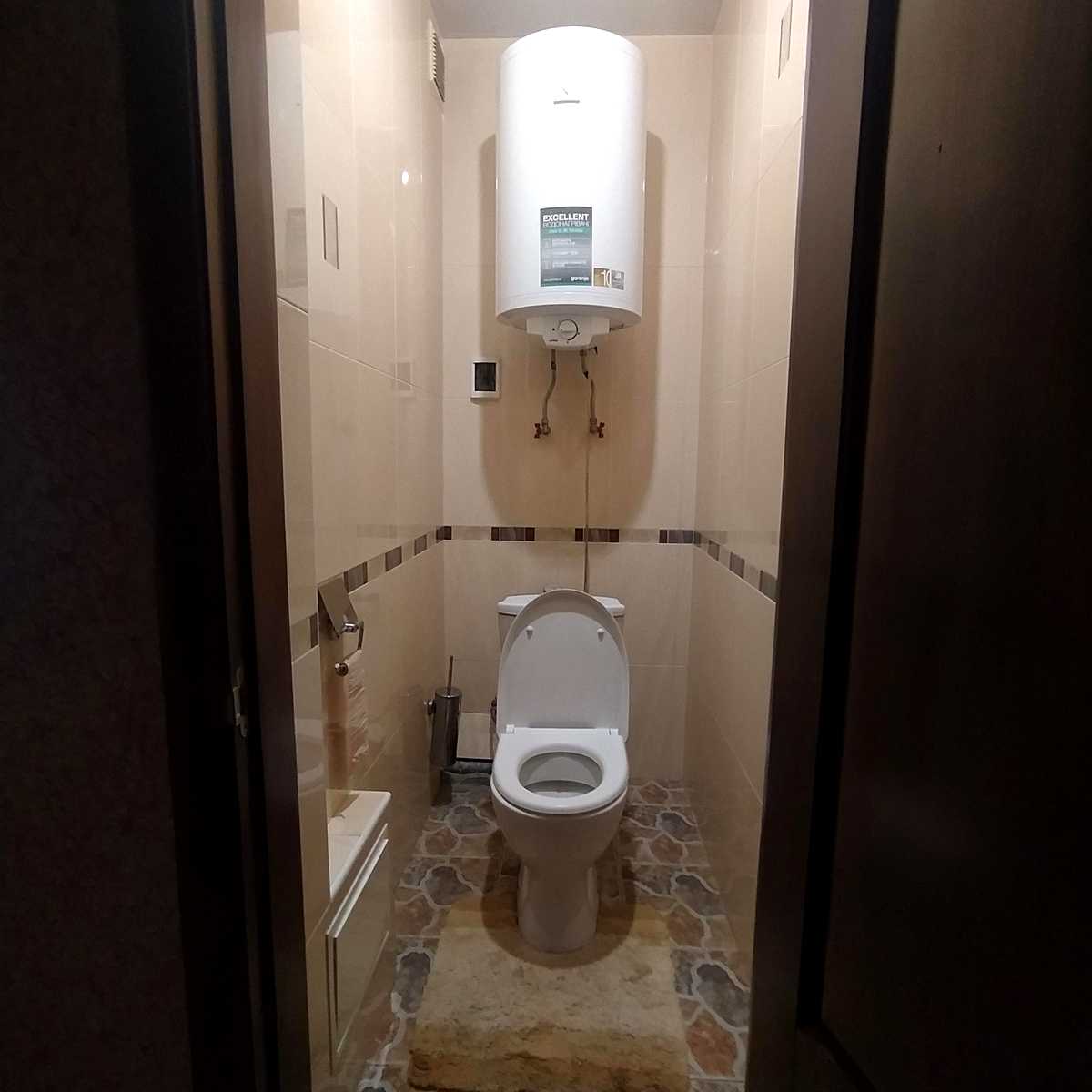 1877104799930535