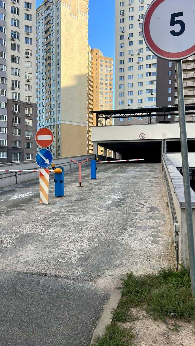 1877106137676057