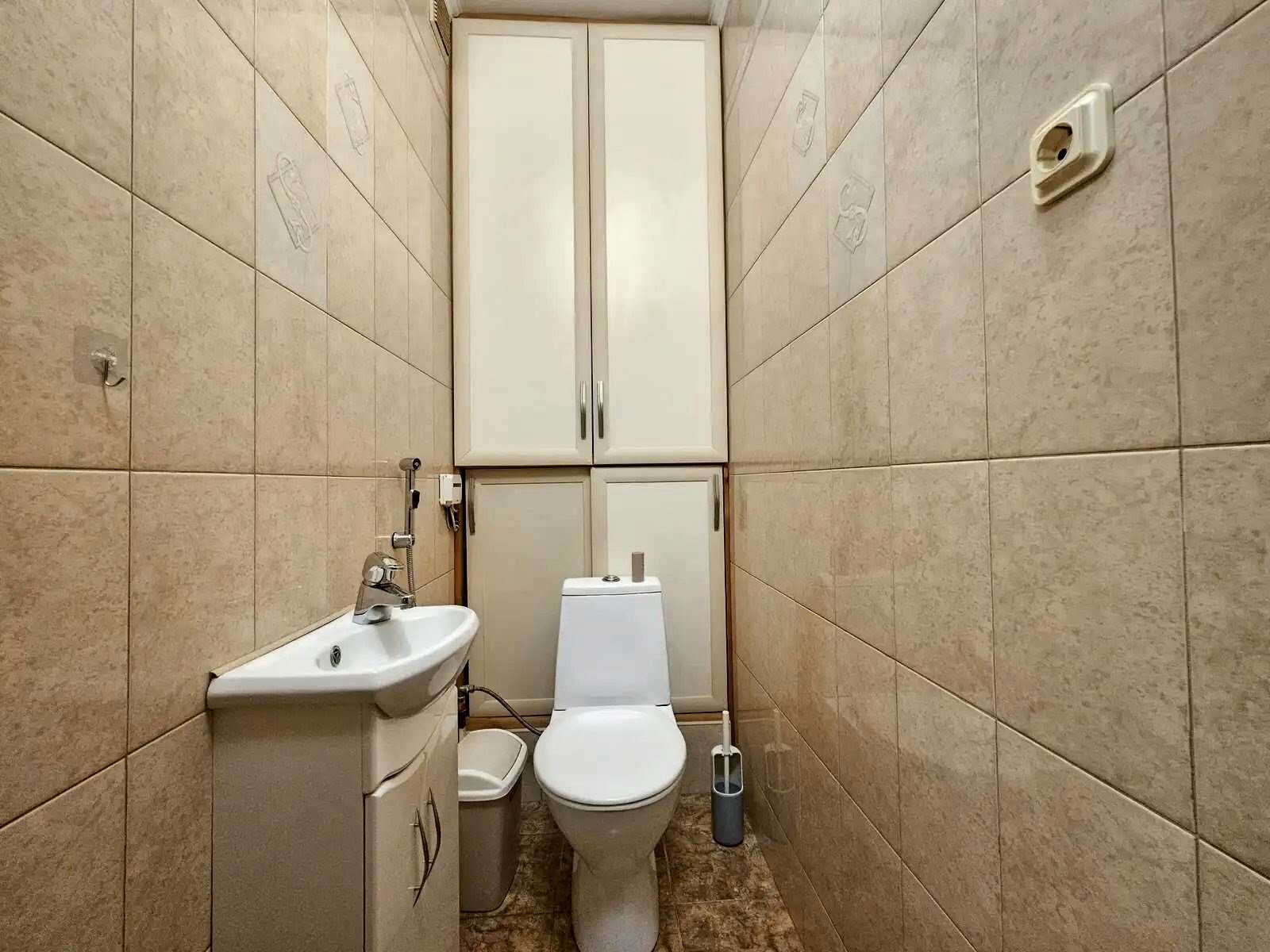 1877106278442586