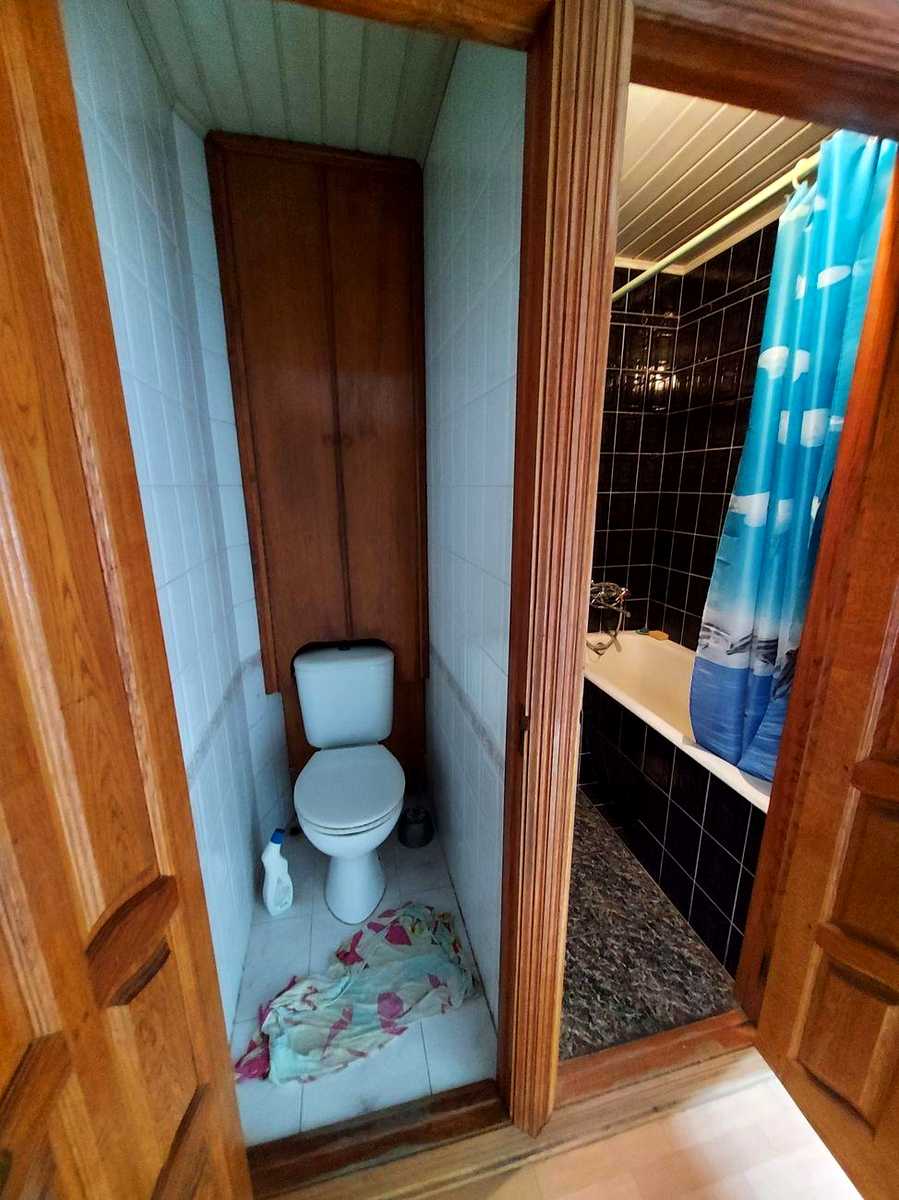 1877106863454805