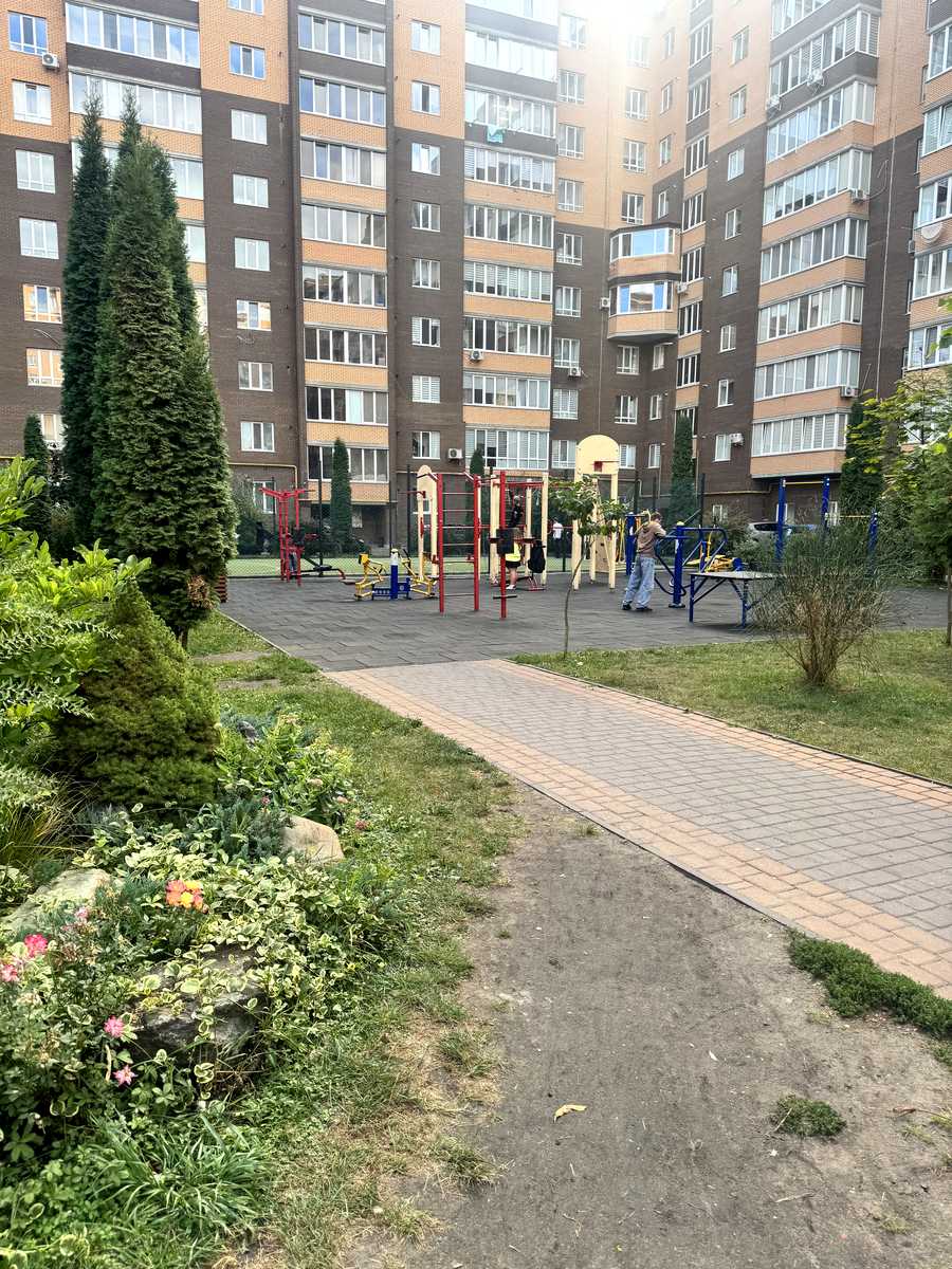 1877107405783481