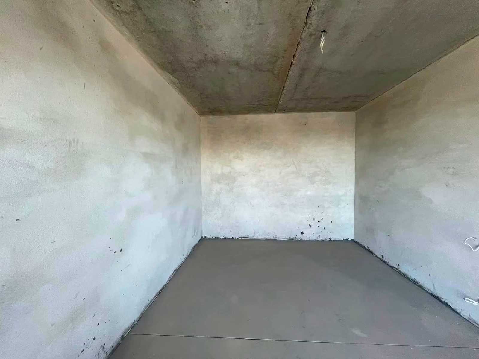 1877108640078097