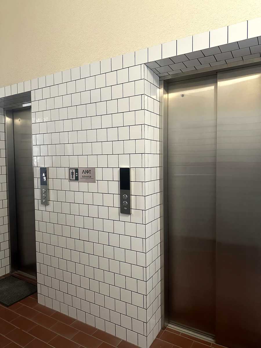 1877109153371369