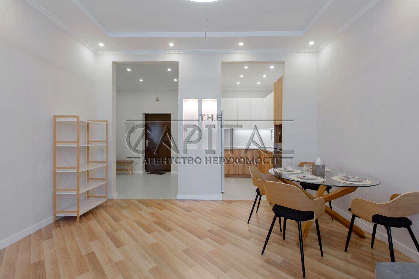 1877109593601891