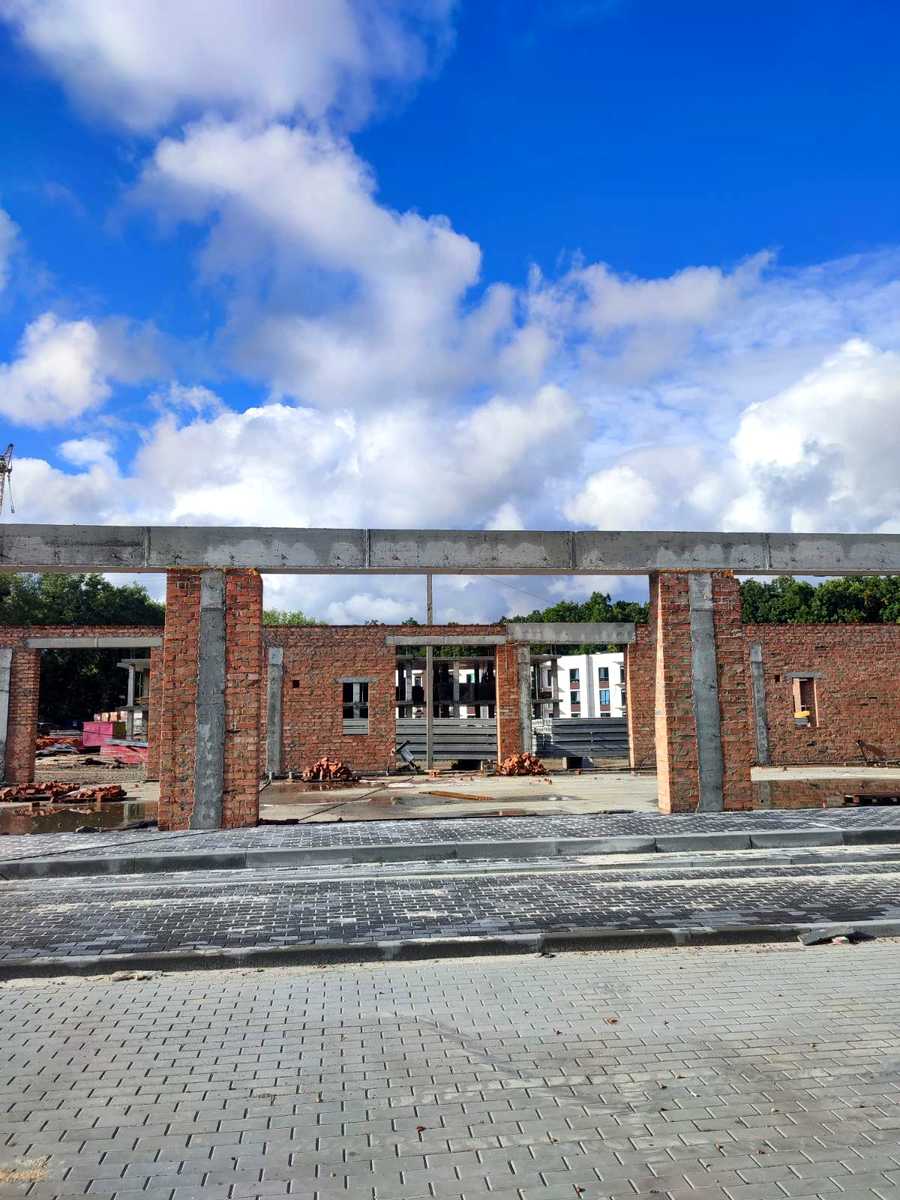 1877110503108859