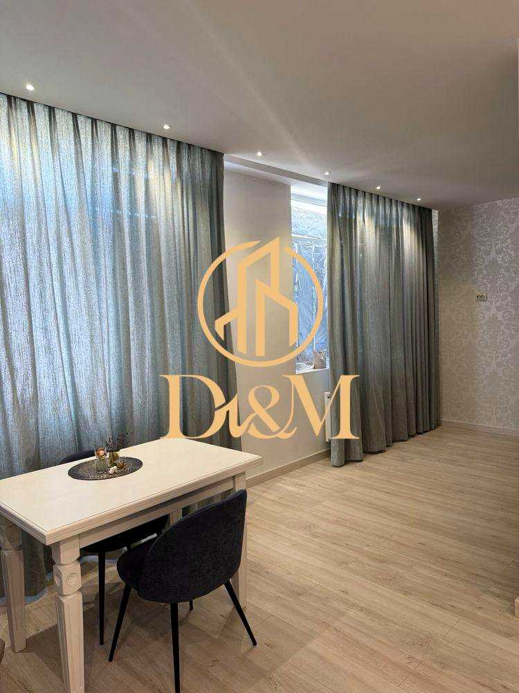 1877113711664721