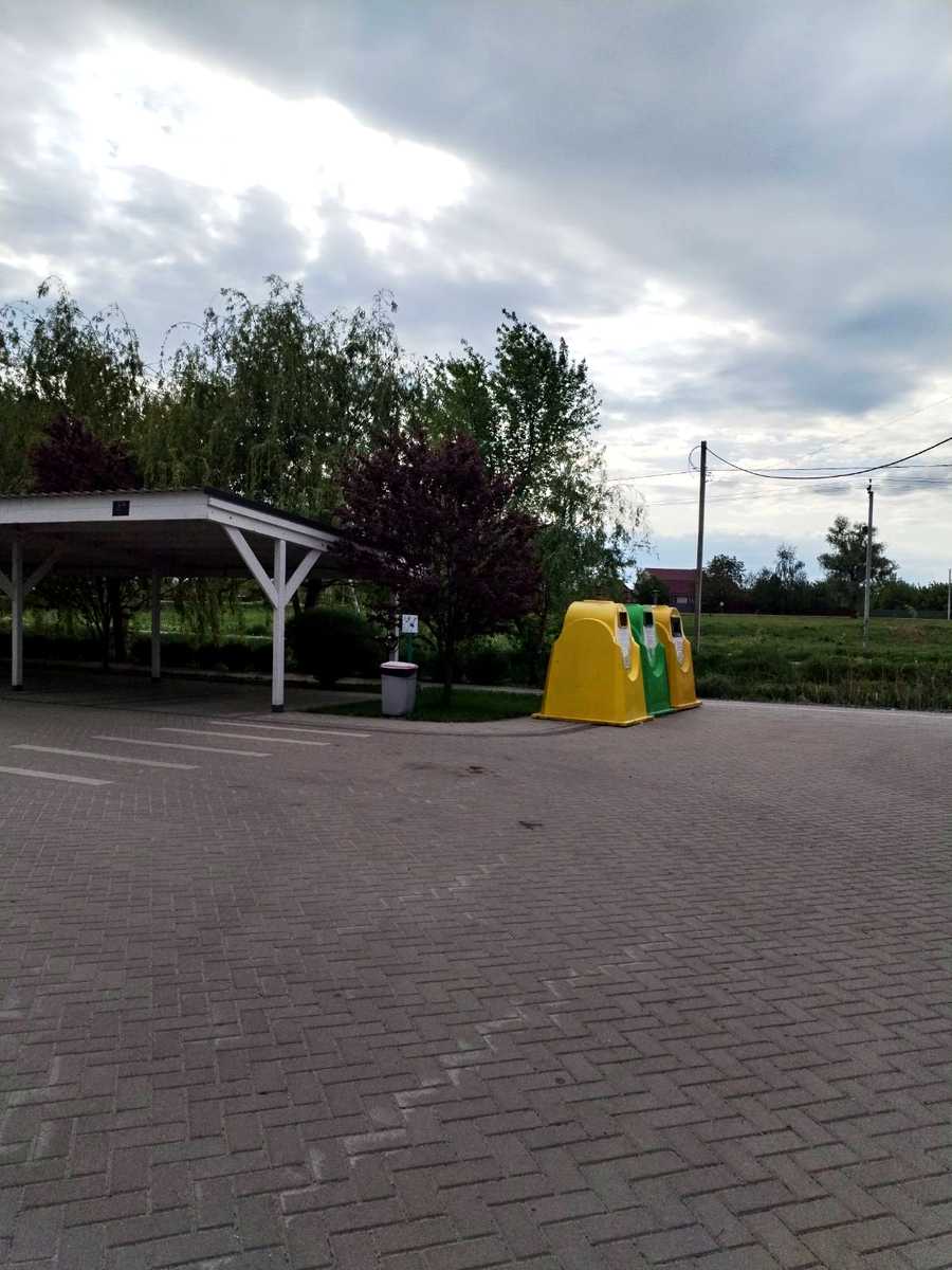 1877114314939490