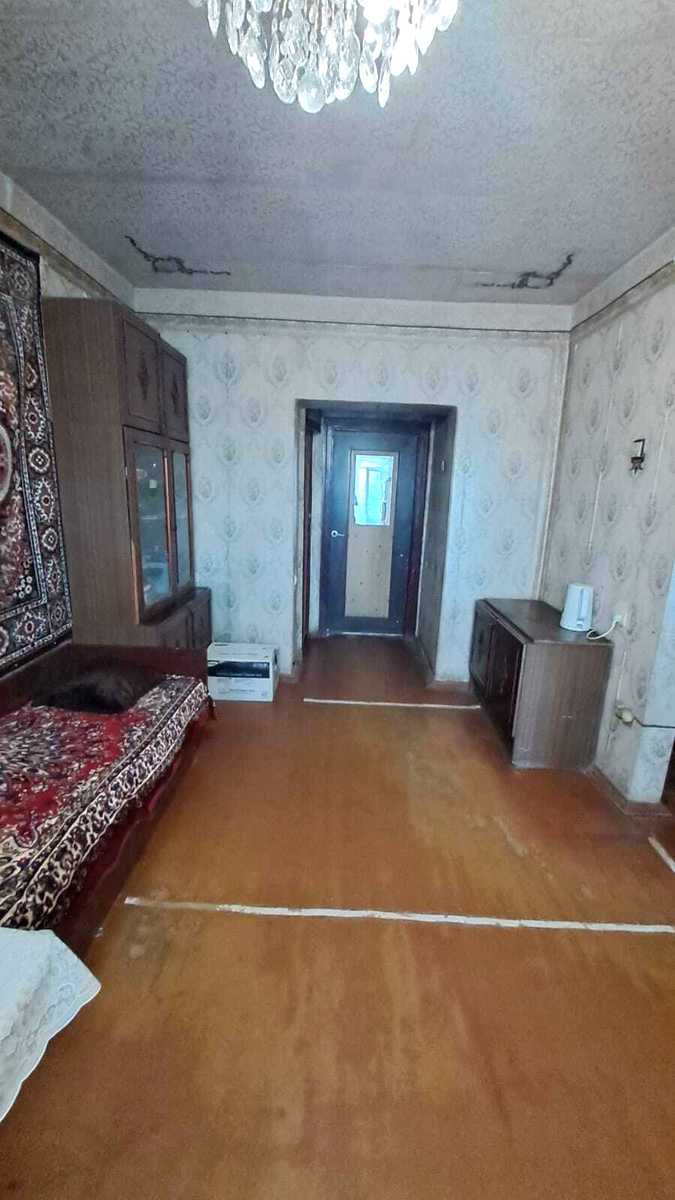 1877114842562831