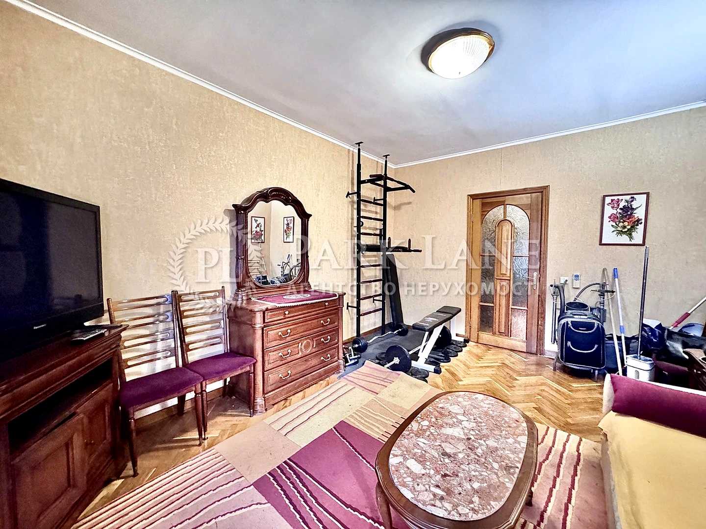 1877115106140300