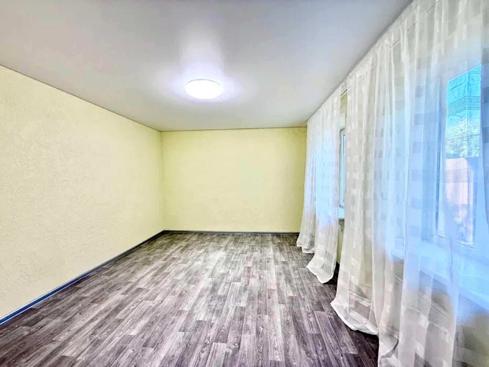 1877115649105277
