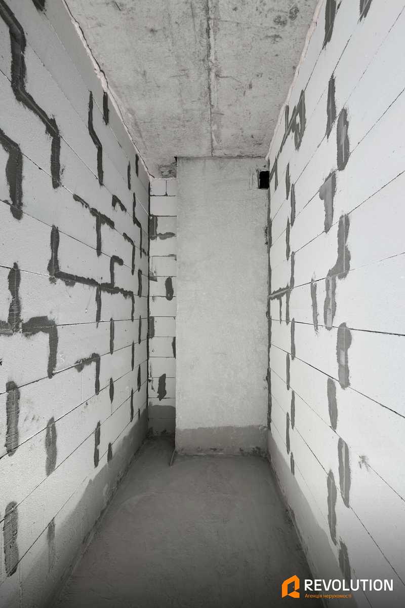 1877115789852223