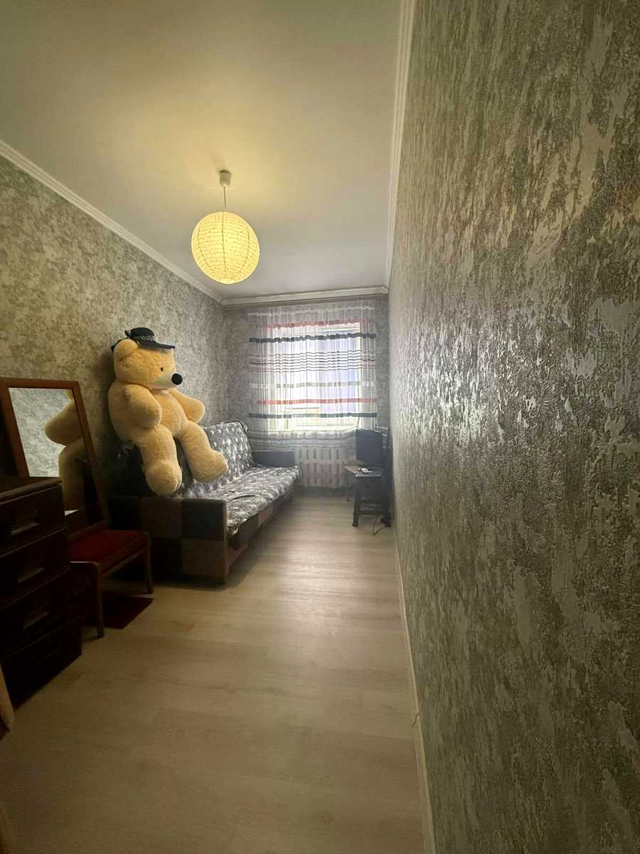 1877116980943659