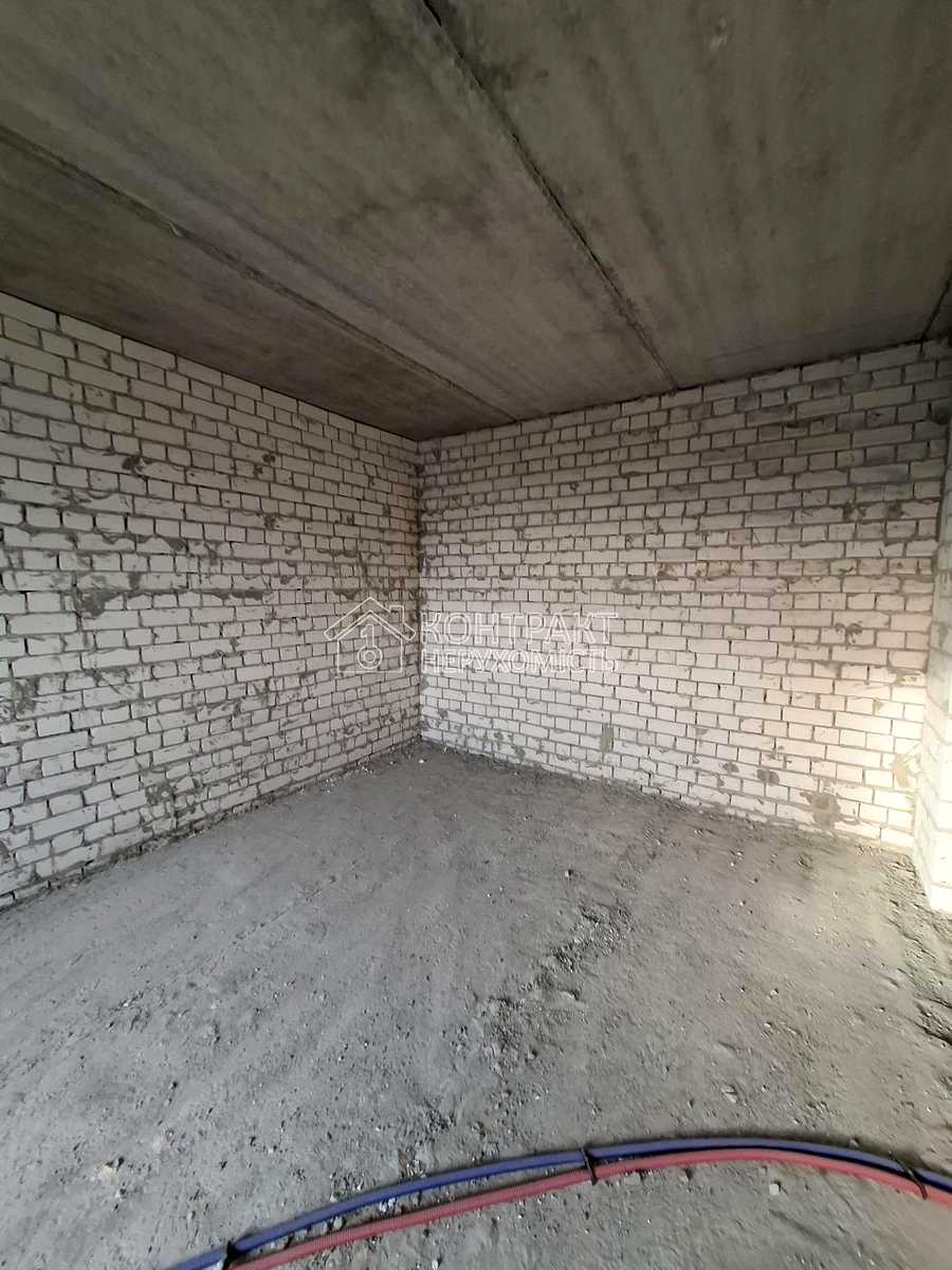 1877118987748412