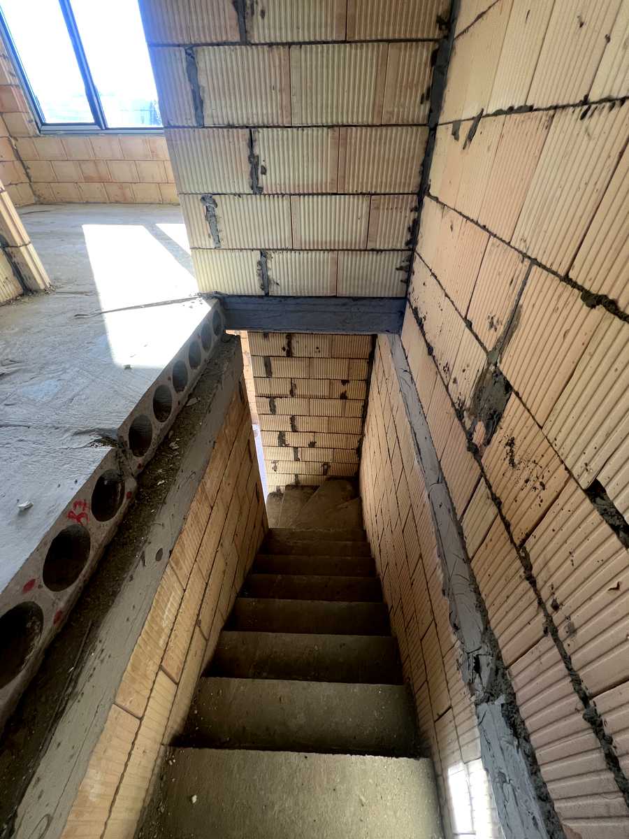 1877119122202991