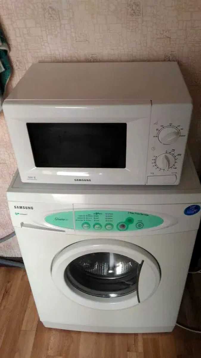 1877119232079048