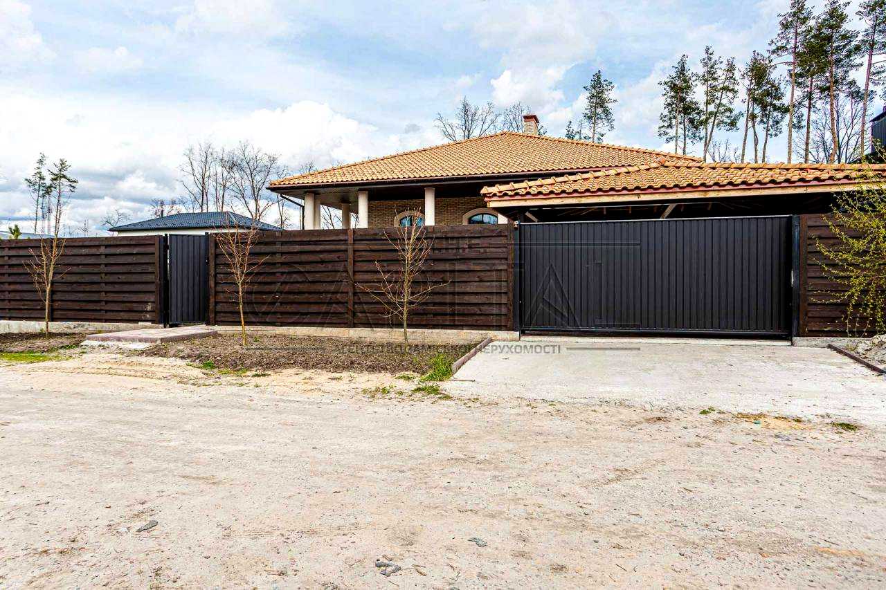 1877120718618077