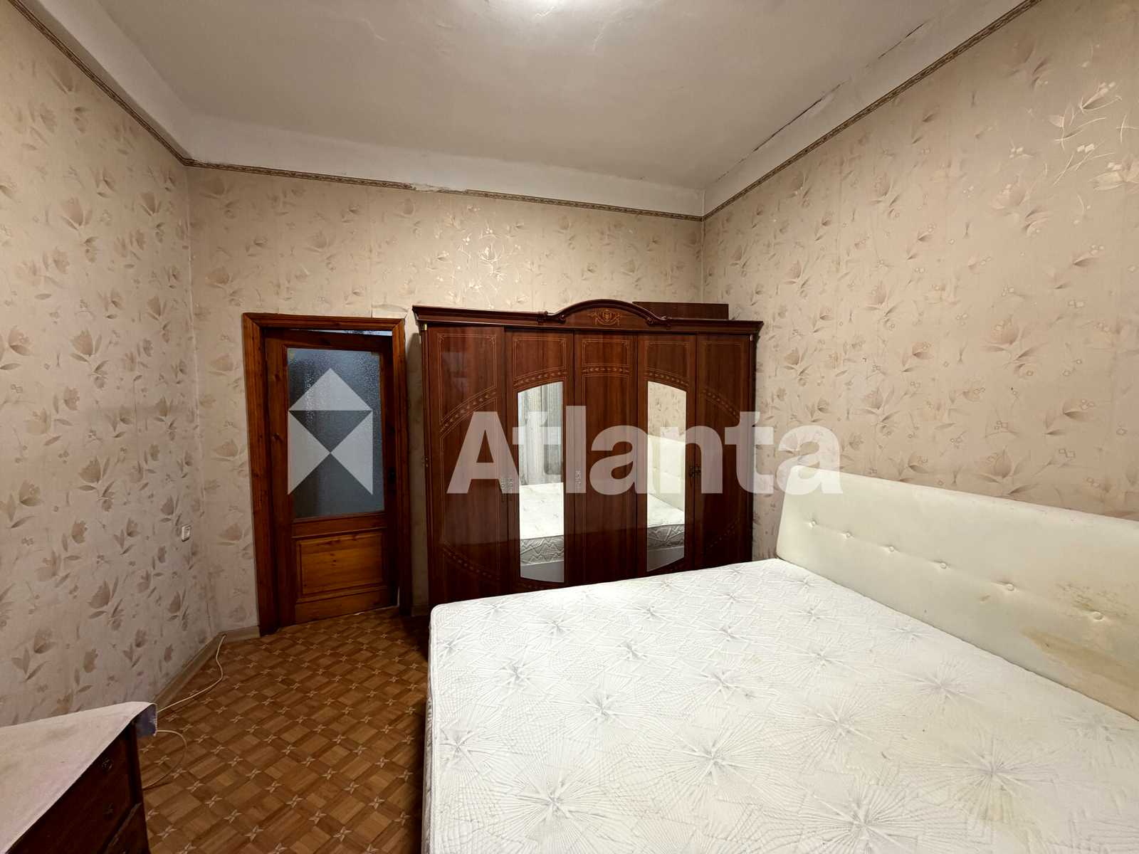 1877121080320839