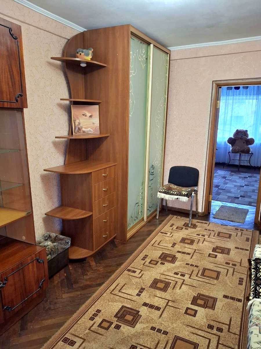 1877122428852056