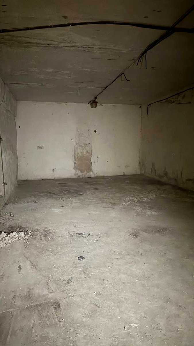 1877122700810927