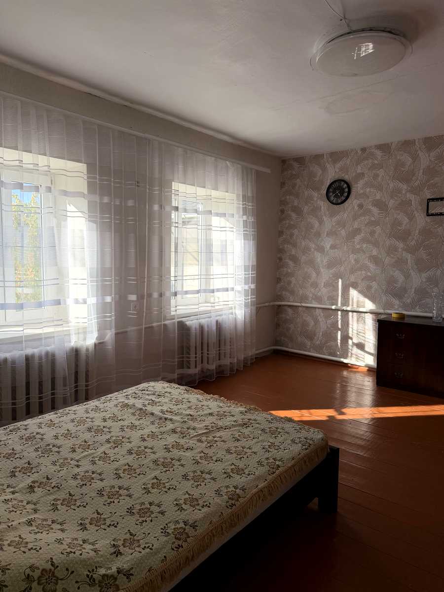 1877123561719421