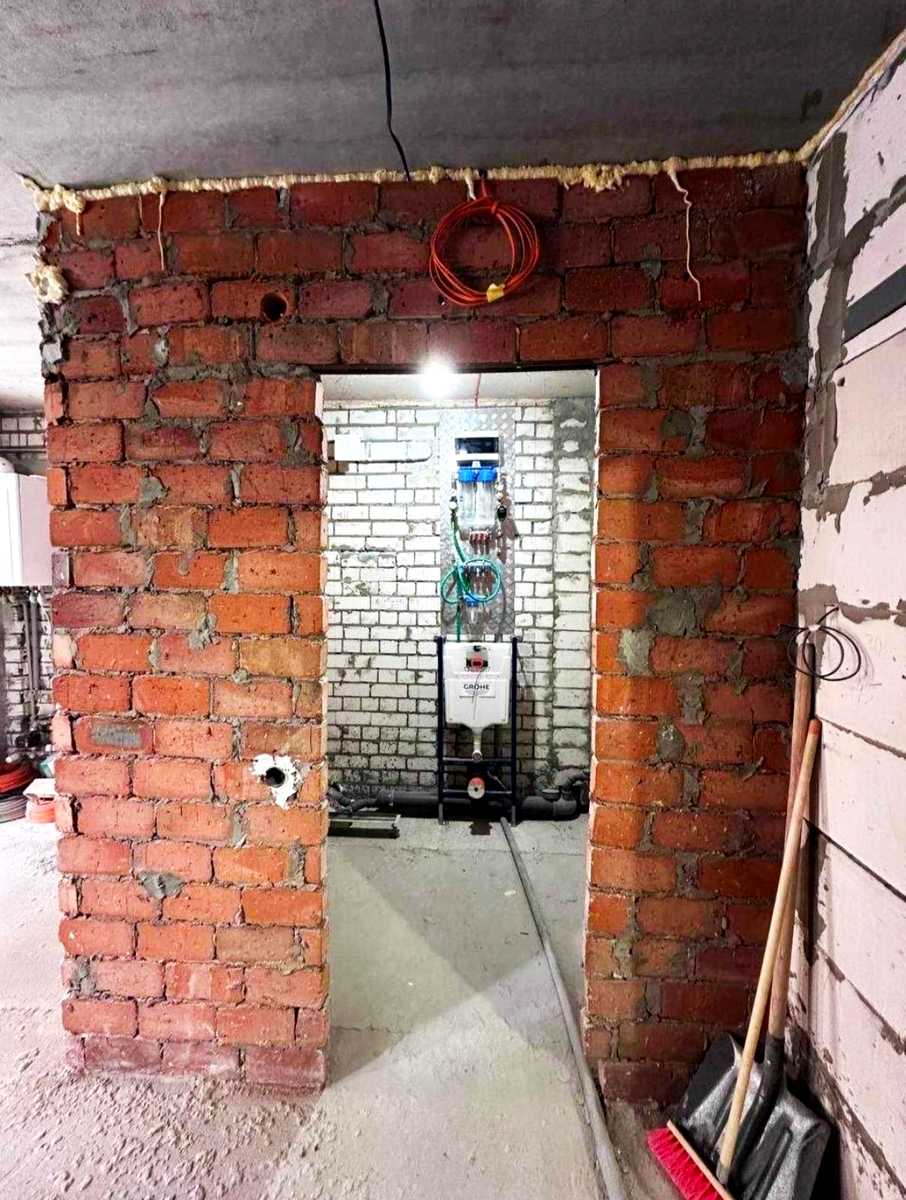 1877123641769283