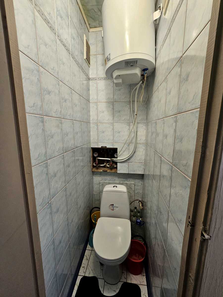1877123832915932