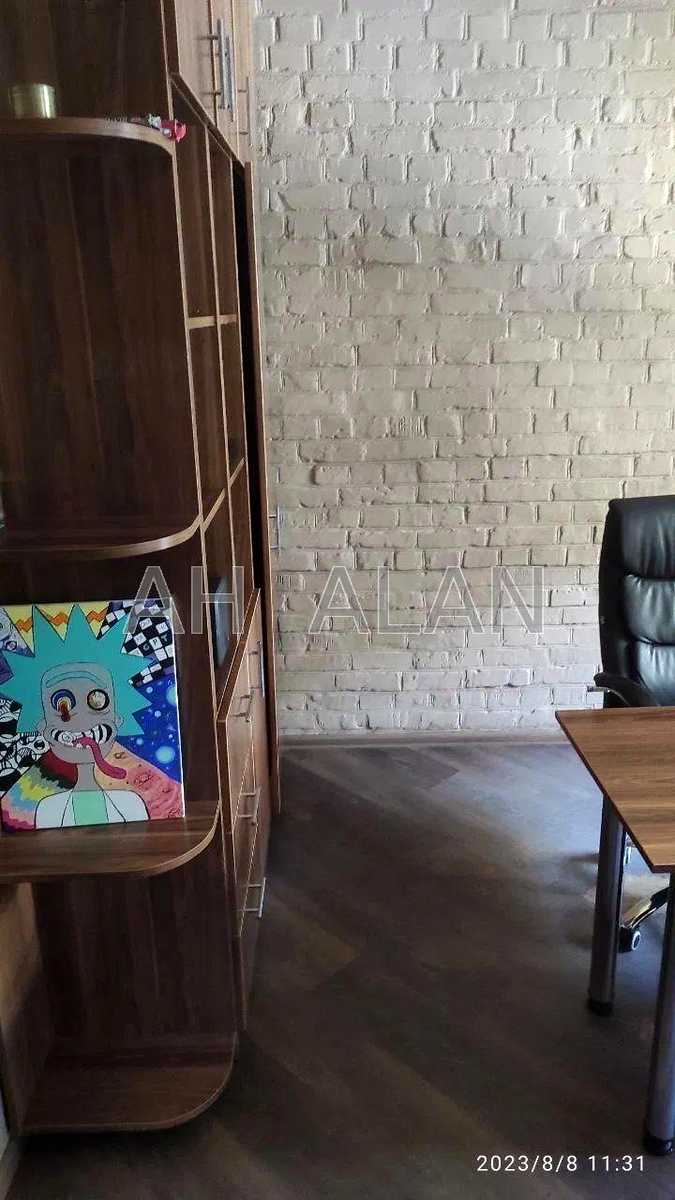 1877123904668983