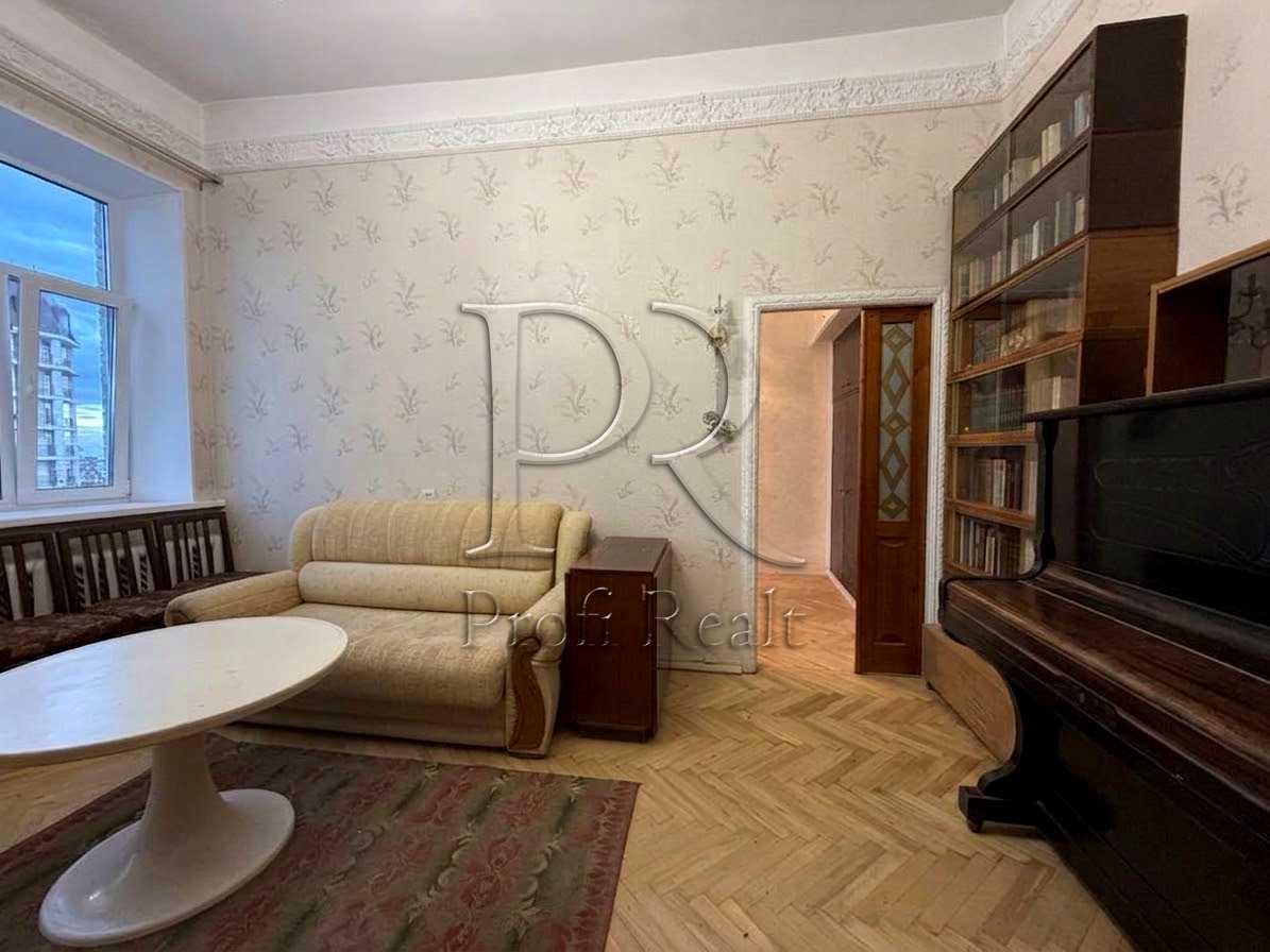 1877125736562463