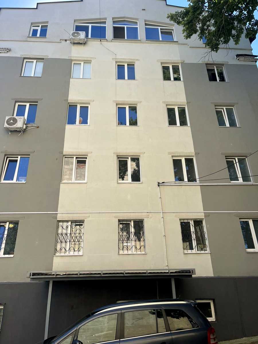 1877125767259774