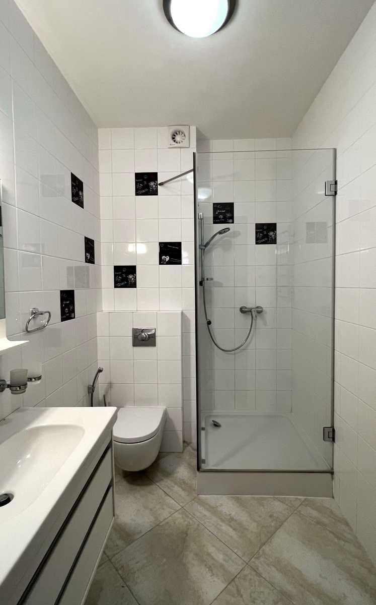 1877126891838857