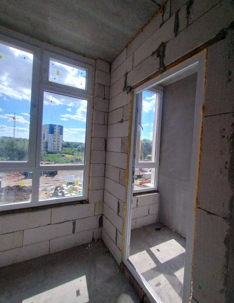 1877127215956578