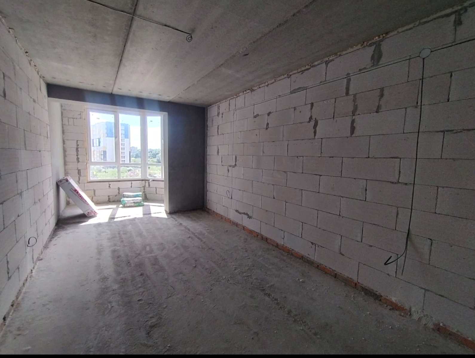 1877127215966238