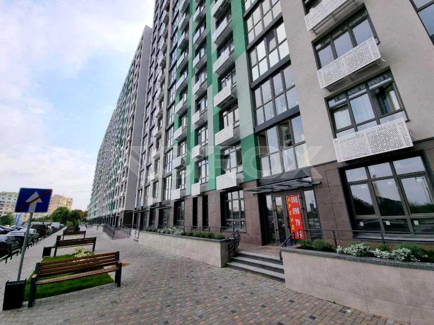 1877128206732664