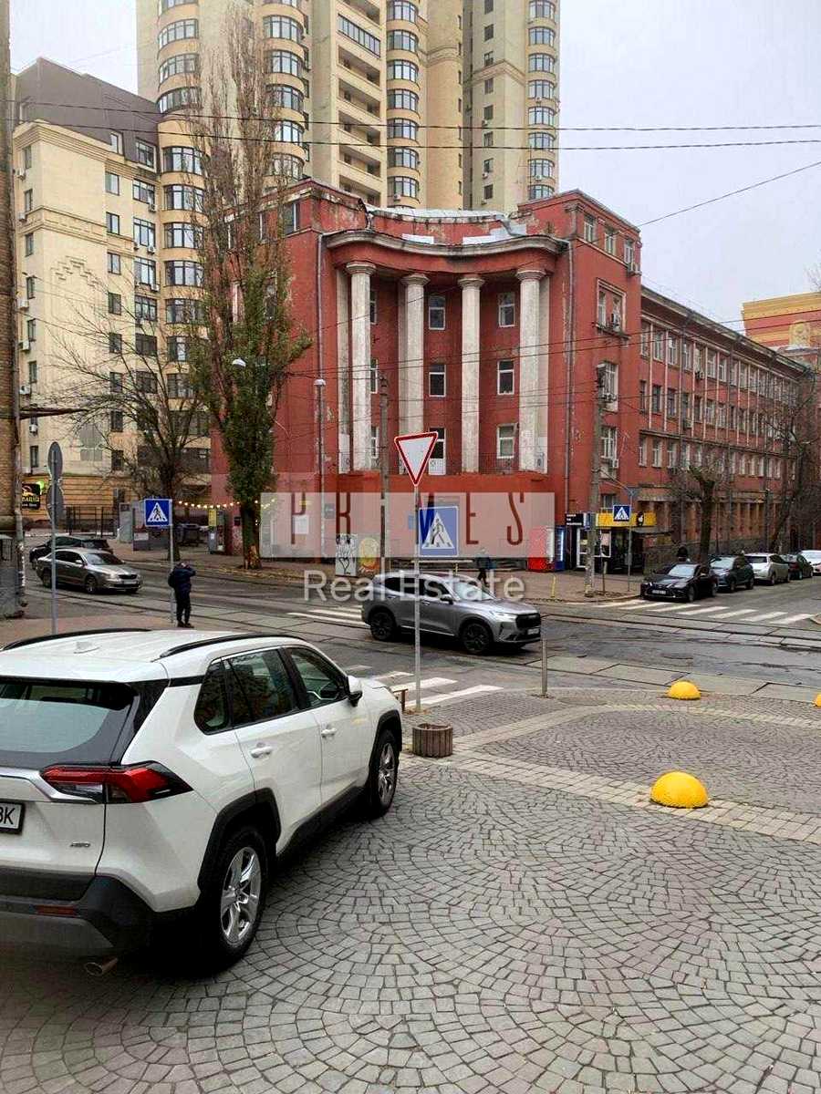 1877128253213076