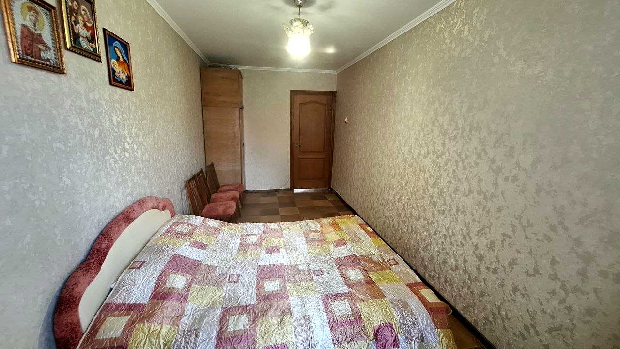 1877128334511805
