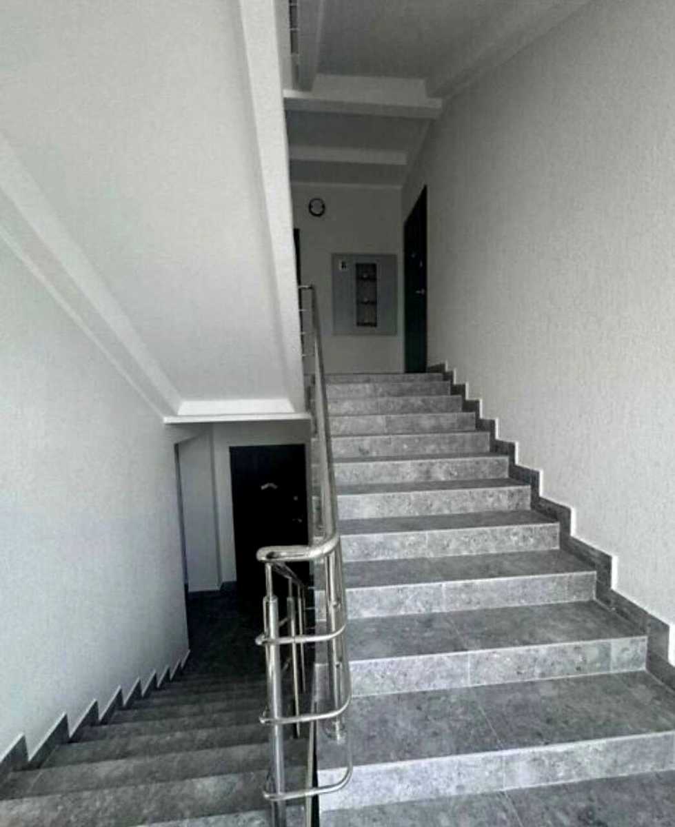 1877128523547641