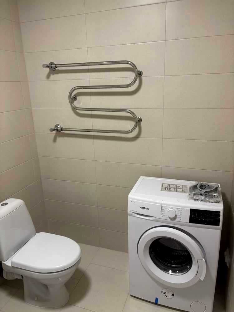 1877129724953118