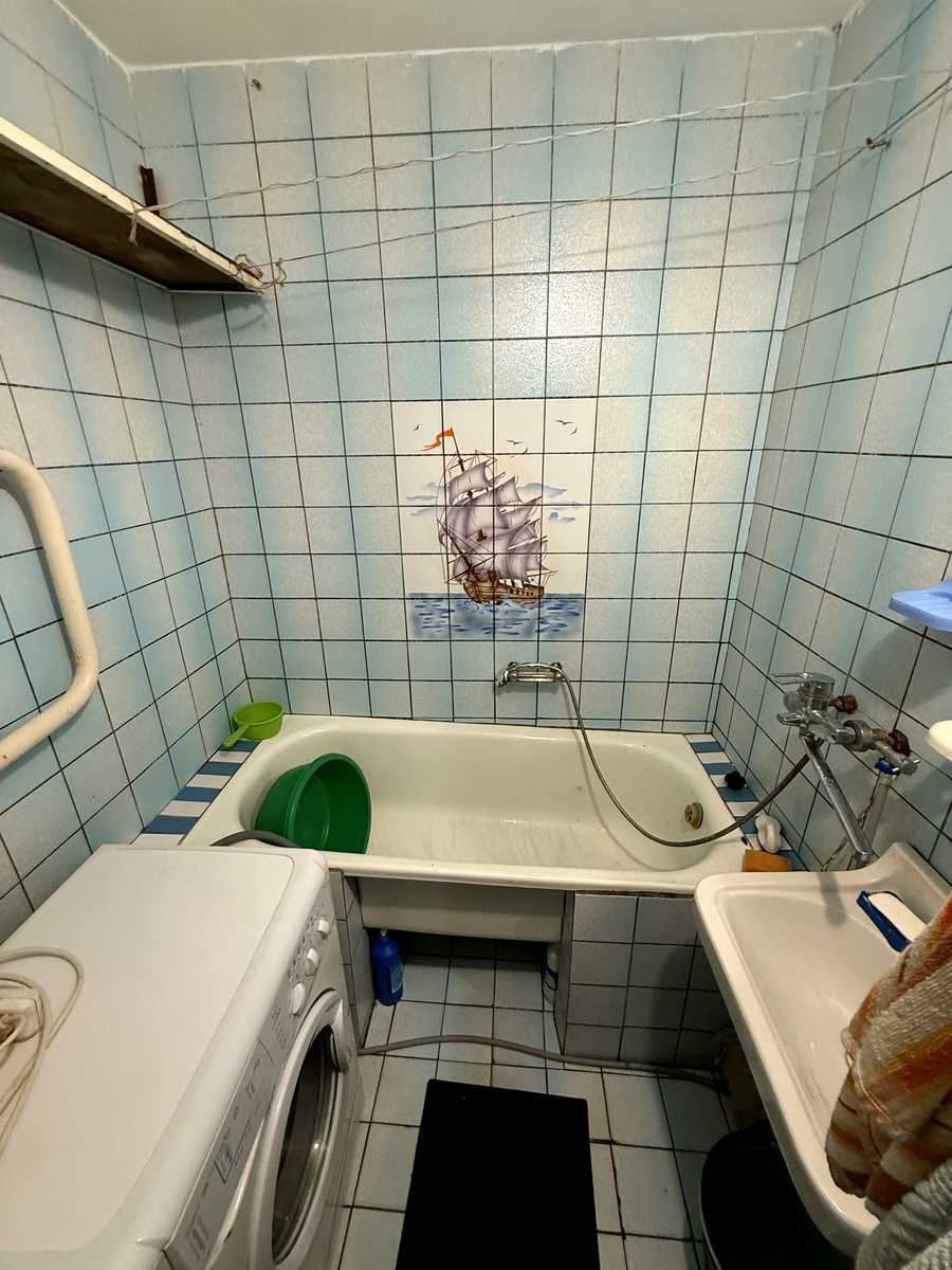1877130745097968