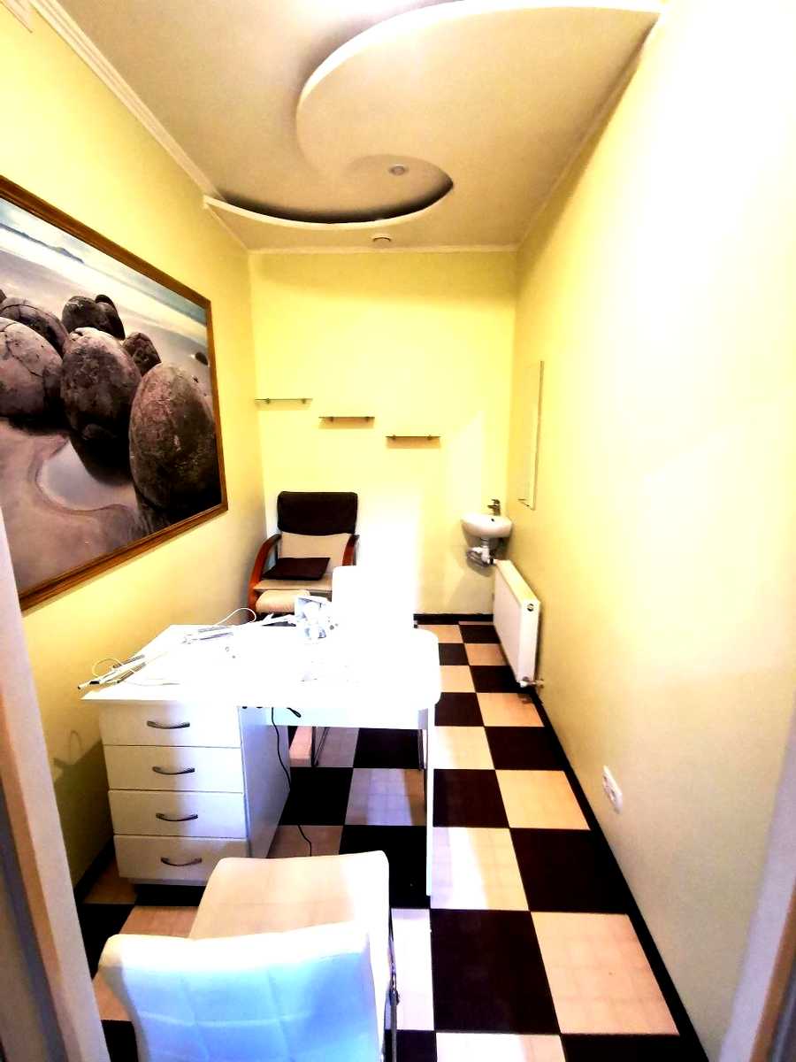 1877132557205672